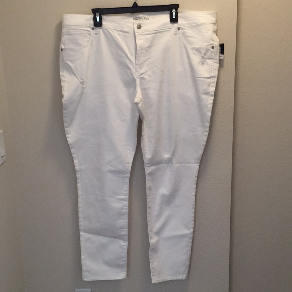 Old Navy Distressed "The Diva" White Skinny Jeans Size 20 New With Tag